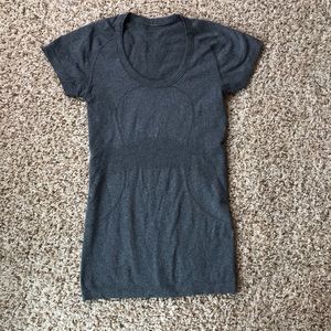 Lululemon gray swiftly tech short sleeve 4